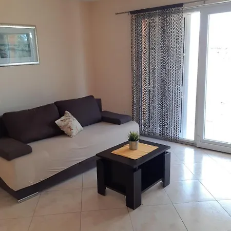 Mit Blick Auf Wasser By Interhome *