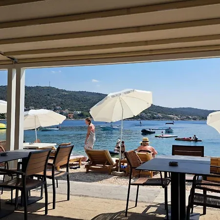 Mit Blick Auf Wasser By Interhome *