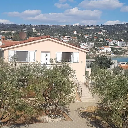 Mit Blick Auf Wasser By Interhome *