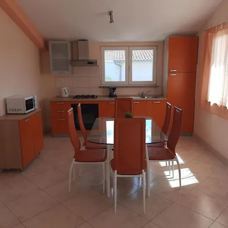 Mit Blick Auf Wasser By Interhome Vakantiehuis Sevid