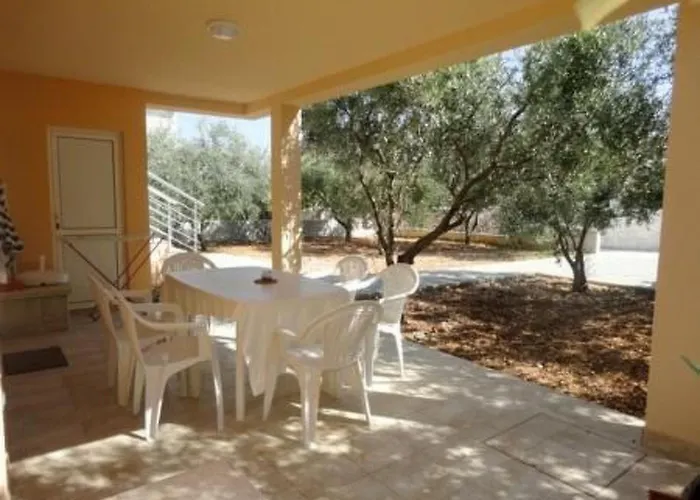 Mit Blick Auf Wasser By Interhome Vakantiehuis Sevid